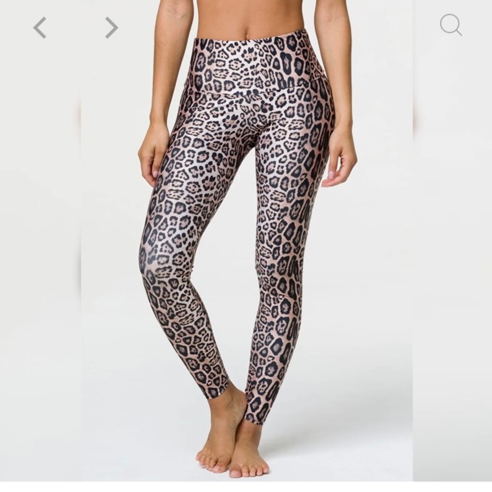 Onzie High Rise Leggings - Leopard s/m